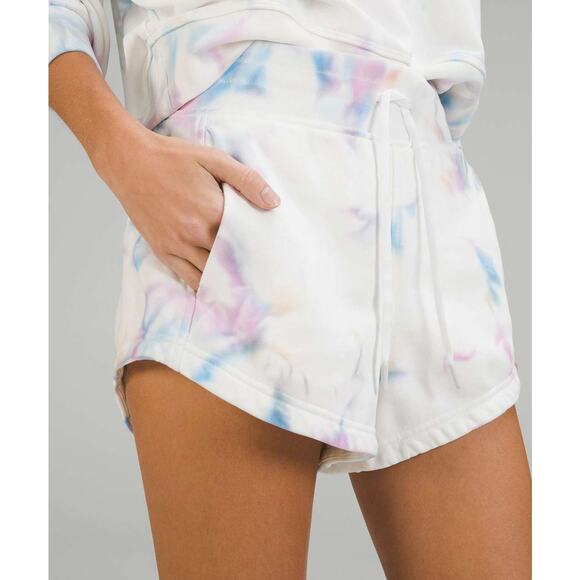 Lululemon Limited Edition Inner Glow High-Rise Short 3" Size 20 - Picture 3 of 7